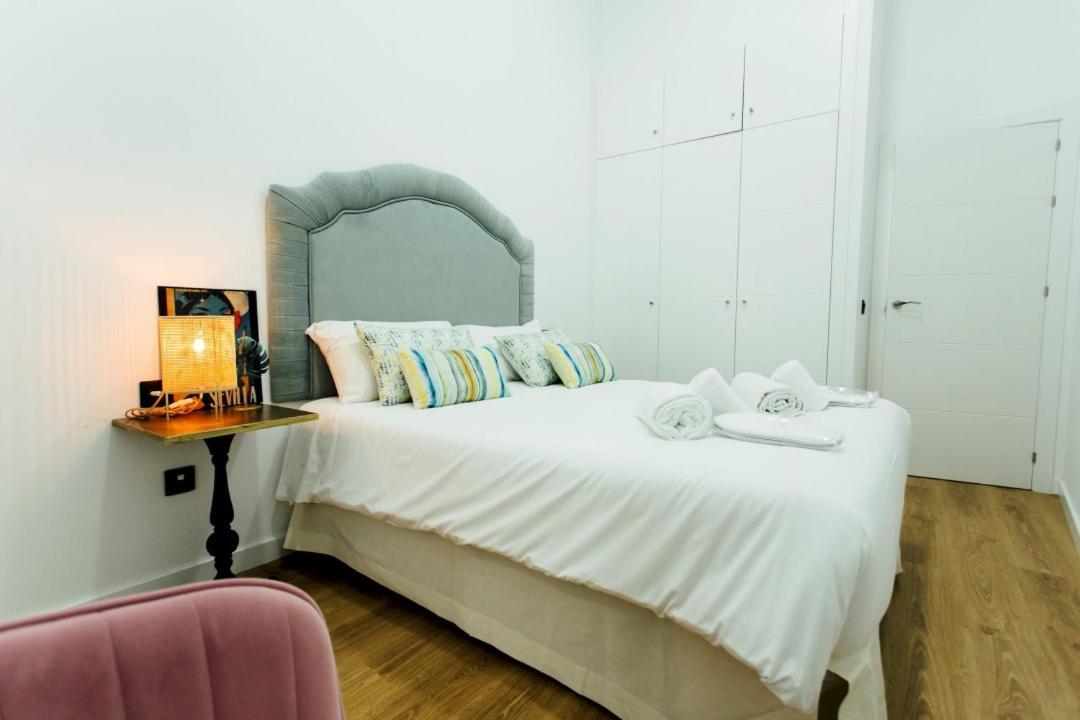 Ferienwohnung Modern With Seasonal Swimming Pool- 1Bd 1Bth- Goyeneta Sevilla Exterior foto