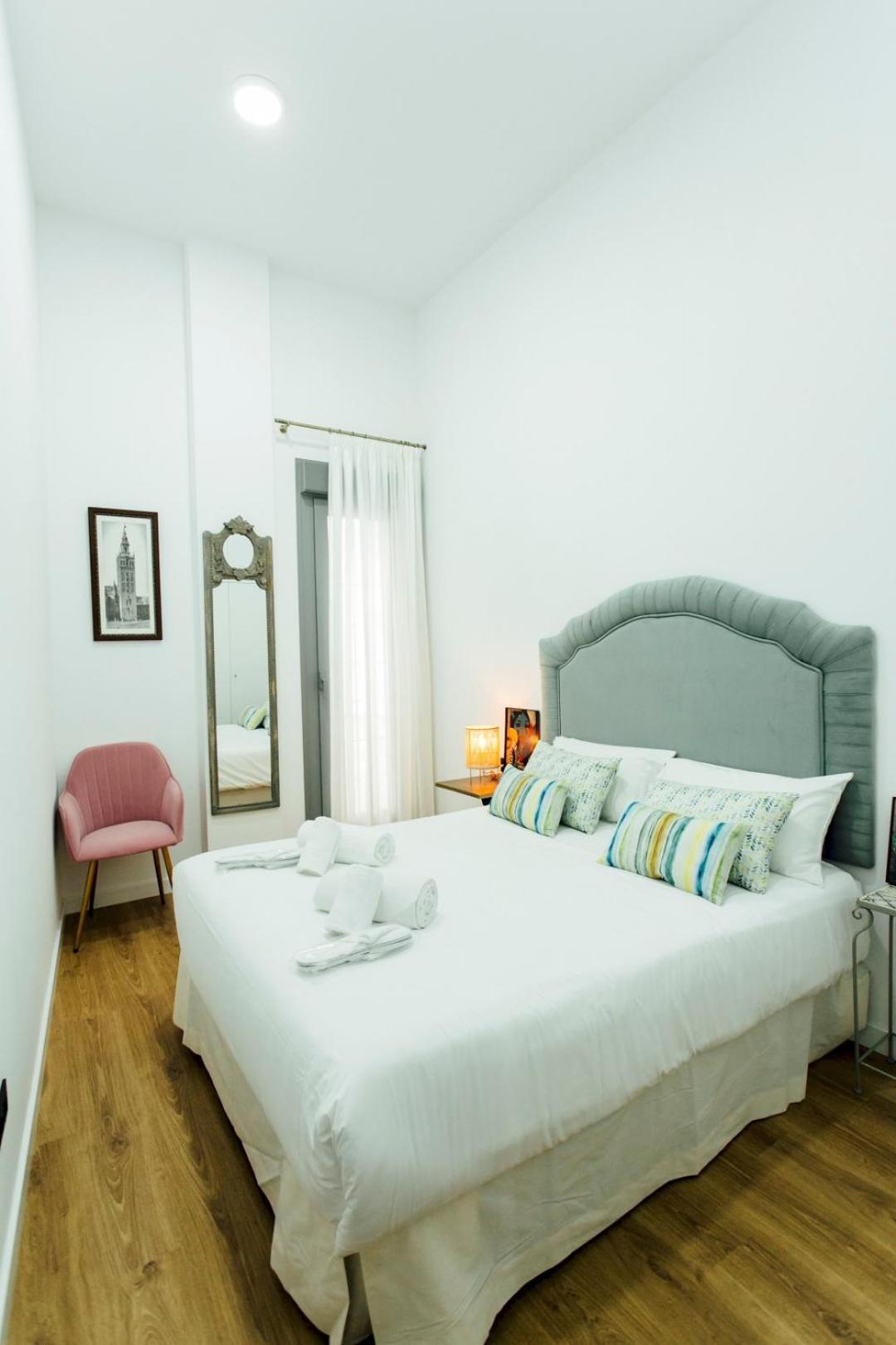 Ferienwohnung Modern With Seasonal Swimming Pool- 1Bd 1Bth- Goyeneta Sevilla Exterior foto